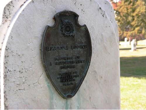 DAR Marker on Gravestone