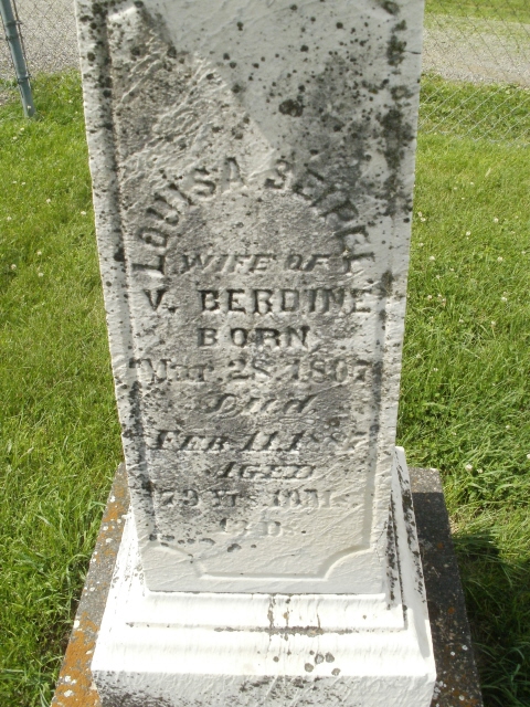 Tombstone of Louise Seipel Berdine